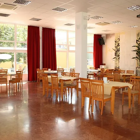 Park Es Rendezveny Centrum Hotel Bábolna